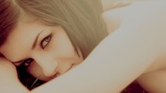 Woman Neon Lynxie brunettes