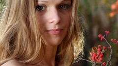 Woman nude Eyefinity Maria Uralskaya