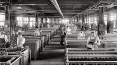 Woman Ohio USA worker grayscale Amin Peyrovi