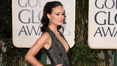 Woman Olivia Wilde golden globe award