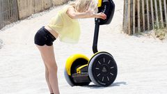 Woman pants blondes ellie goulding