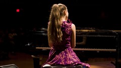 Woman piano joanna newsom pianist