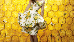 Woman Pushing Daisies Anna
