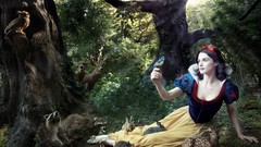 Woman rachel weisz Snow