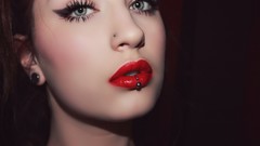 Woman red lipstick redheads Lolina Green