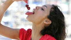 Woman rosario dawson