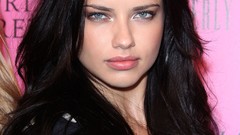 Woman secret event models adriana lima Victoria S