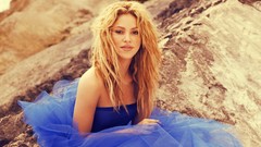 Woman shakira singers