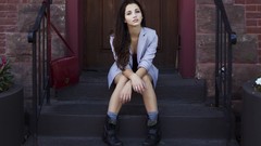 Woman sitting emily rudd