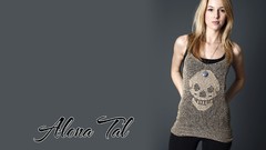 Woman skulls alona tal