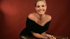 Woman smiling Leslie Bibb