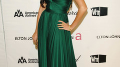 Woman sofia vergara green