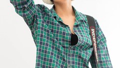 Woman studio guitars bass guitars Loredana Gheorghe hellaphoto