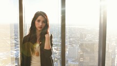 Woman sunlight brunettes emily rudd