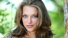 Woman Tamara faces blondes smiling blue eyes models summer 