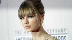 Woman taylor swift singers ama