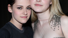 Woman The Runaways Kristen Stewart Actress Dakota Fanning