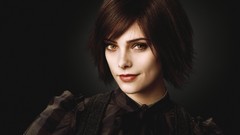 Woman twilight ashley greene