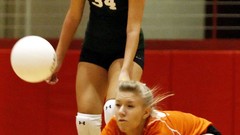 Woman volleyball Under Armour