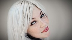 Woman white hair blondes freckles devon jade Aaron Tyree