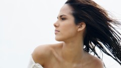 Woman wind Roberta Murgo