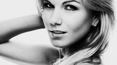 Woman young faces teen portraits amateurs I Must Be Dead