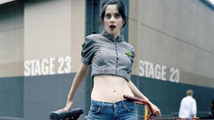 Woman zooey deschanel