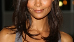 Women Actress cleavage thandie