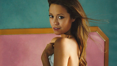 Women summer glau fhm