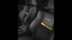 Yellow jackets dodge challenger Dodge Challenger SRT8