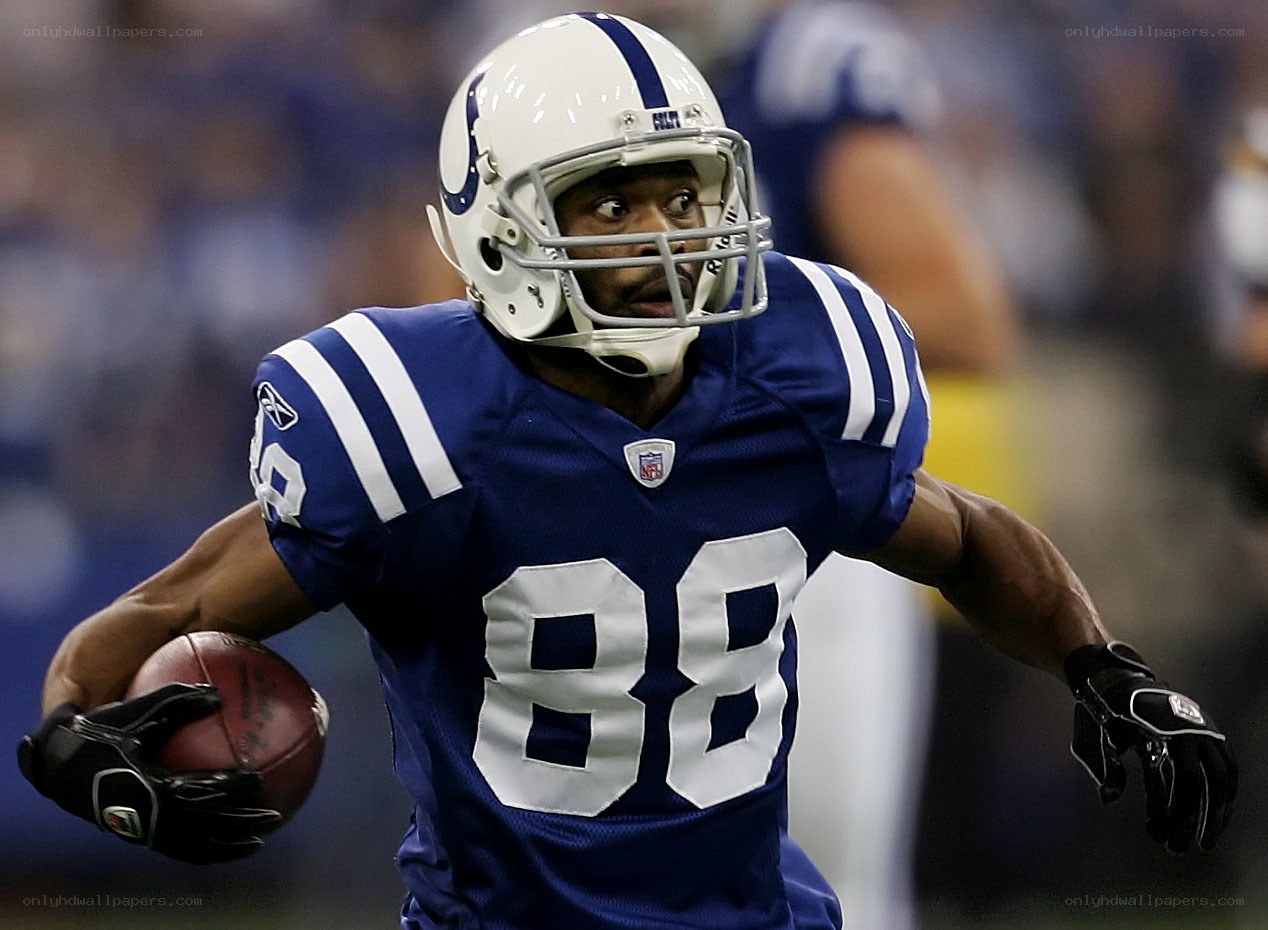 Indianapolis Colts player running with ball