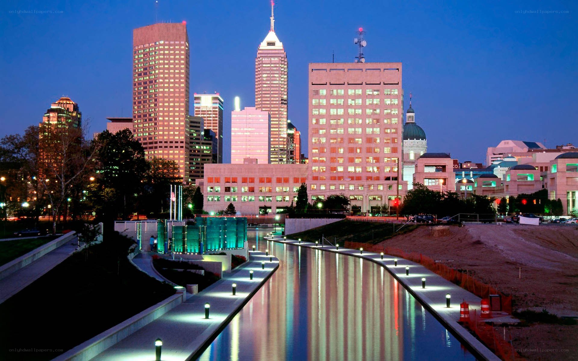 Indianapolis skyline at dusk