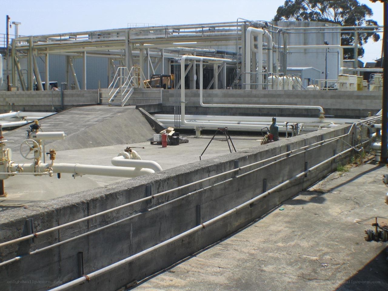 Industrial facility with pipes and tanks