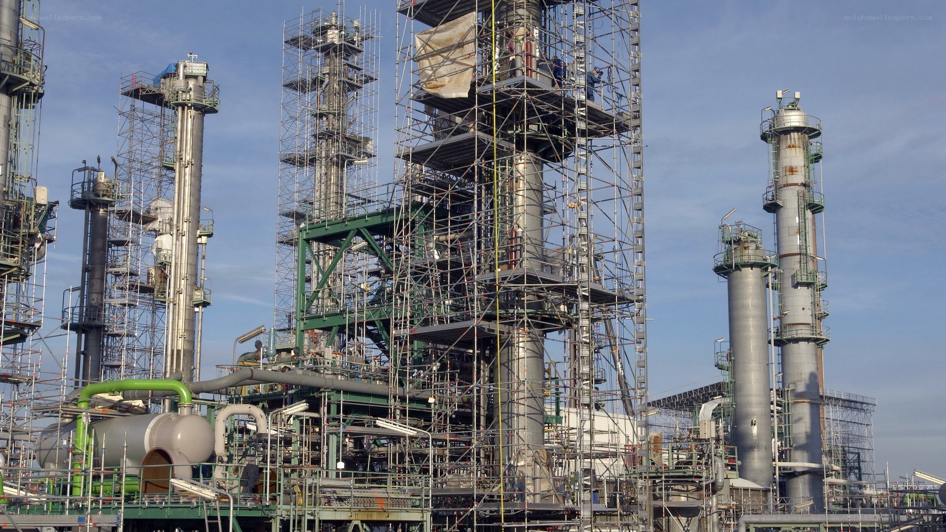 industrial refinery complex