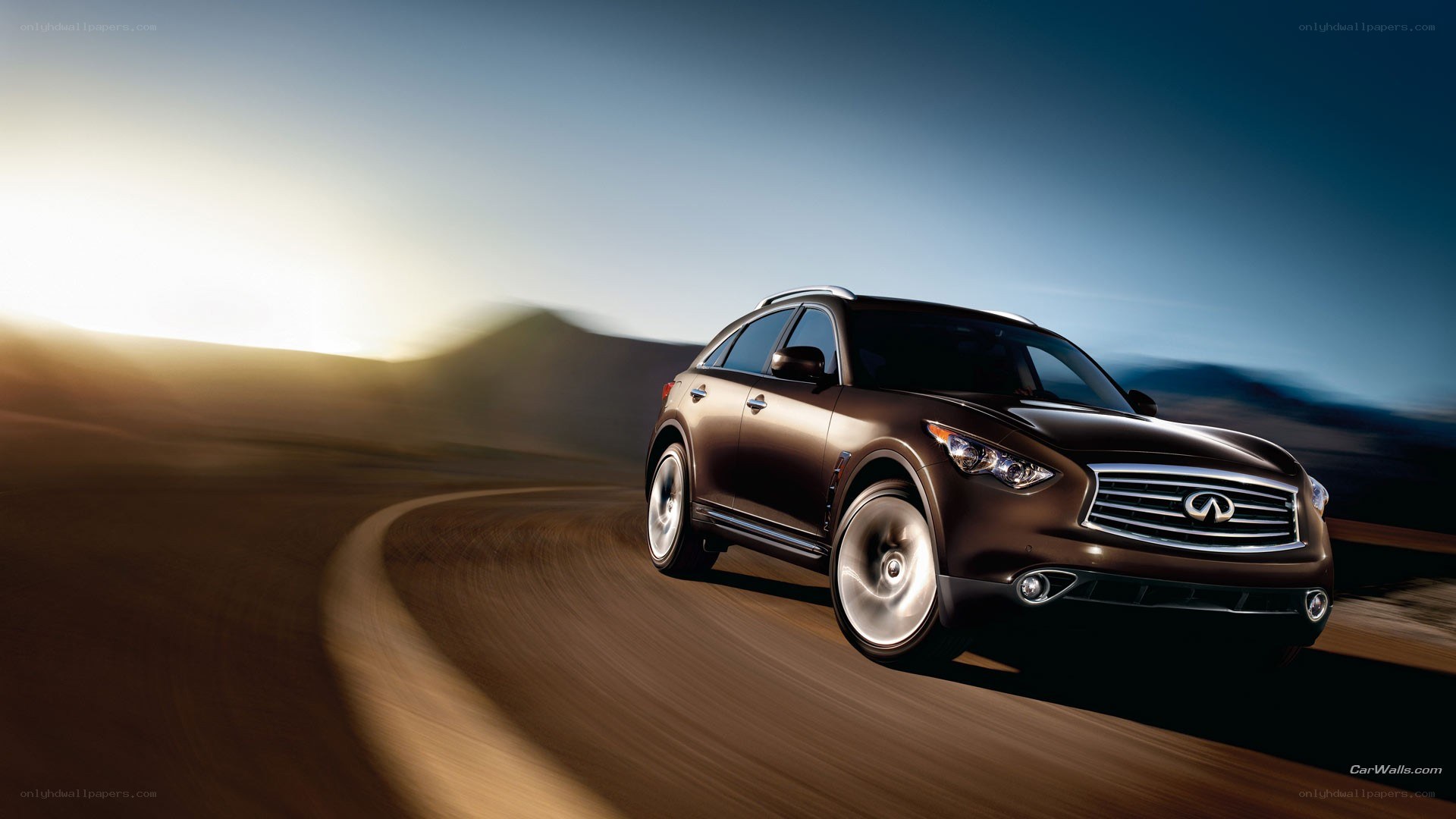 Infiniti FX in motion
