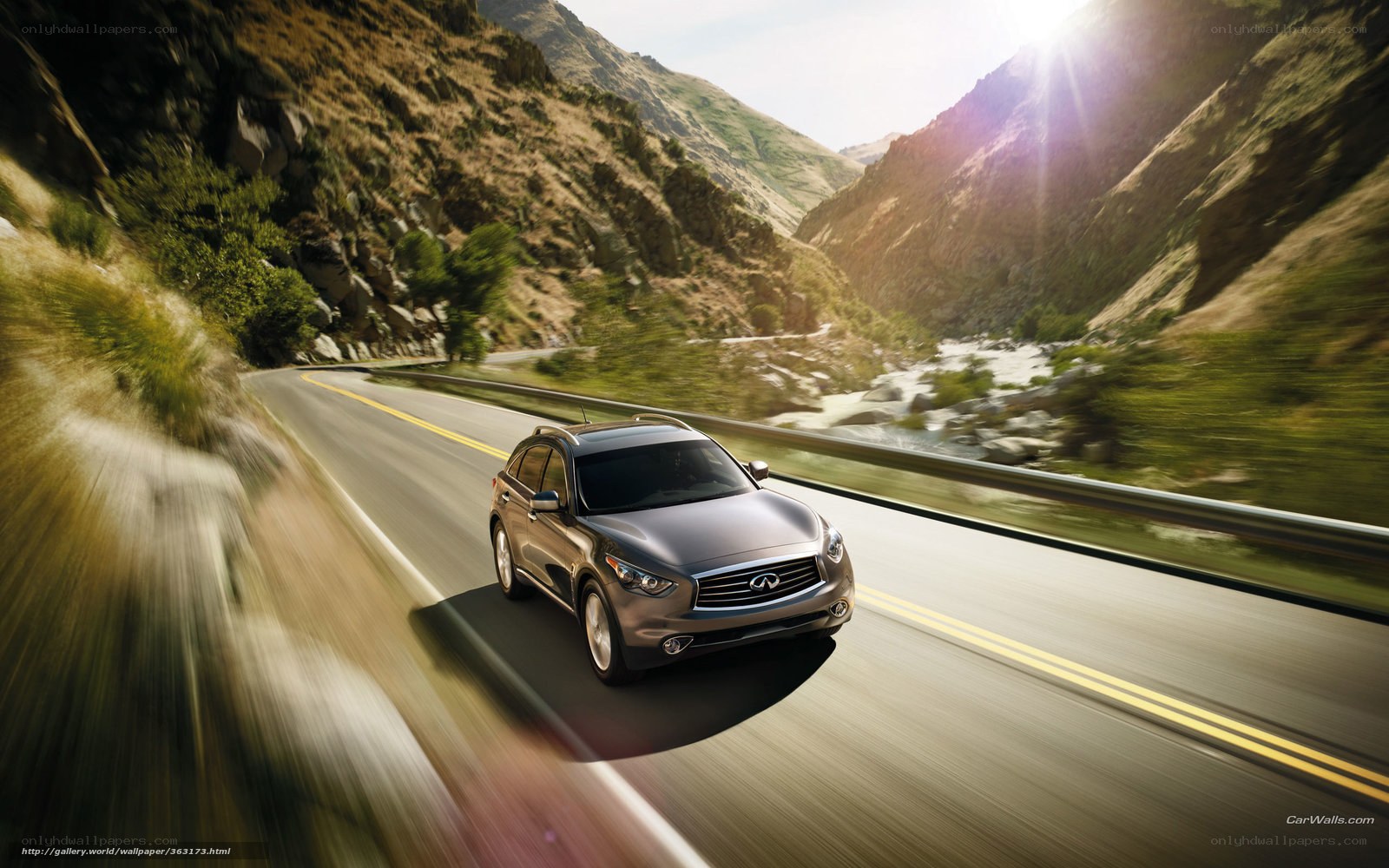Infiniti FX on mountain road