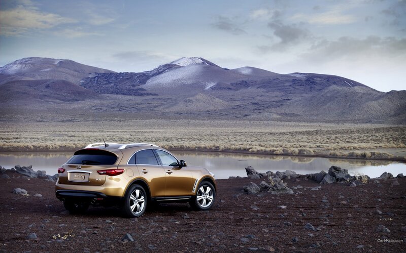 Infiniti FX35 in desert landscape