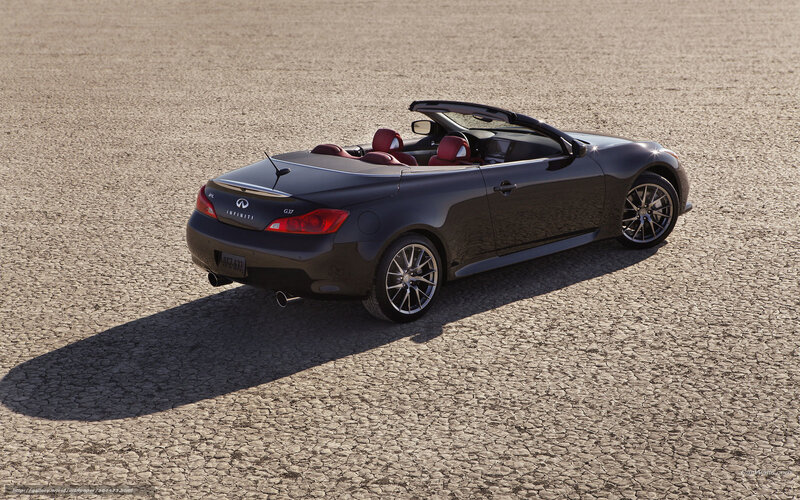 Infiniti G37 Convertible on dry lake