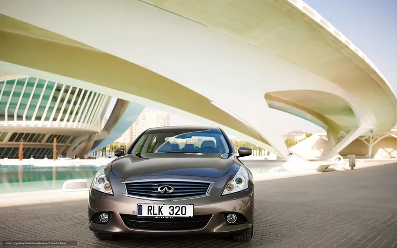 Infiniti G37 in Valencia