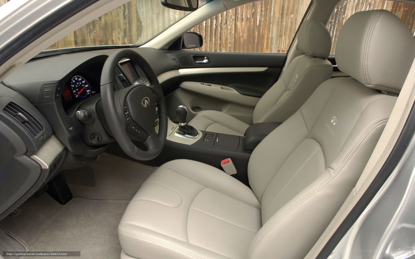 Infiniti G37 interior