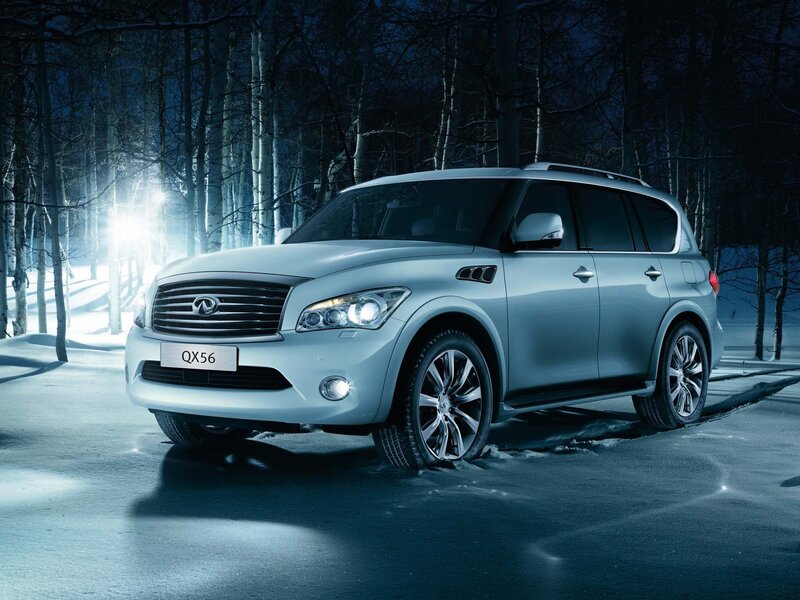 Infiniti QX56 in snowy forest