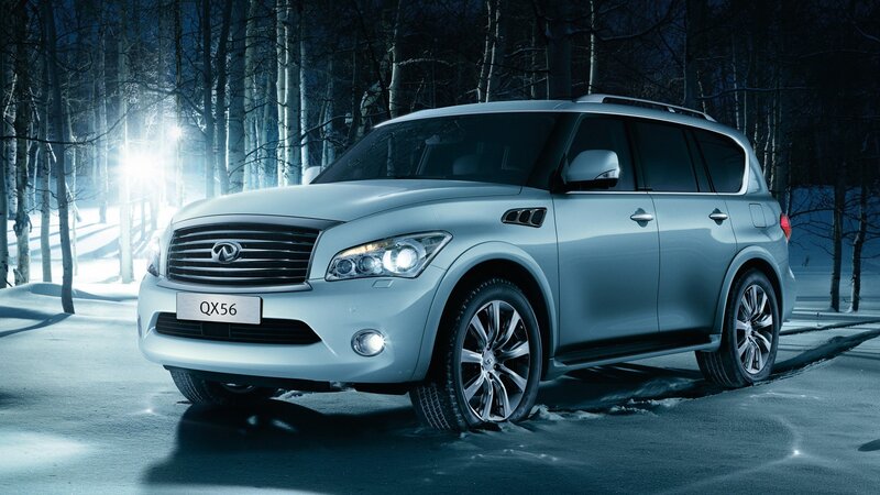 Infiniti QX56 in snowy forest