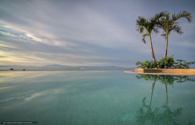 infinity pool overlooking ocean