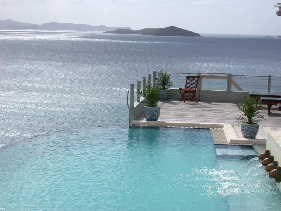 Infinity pool with ocean view