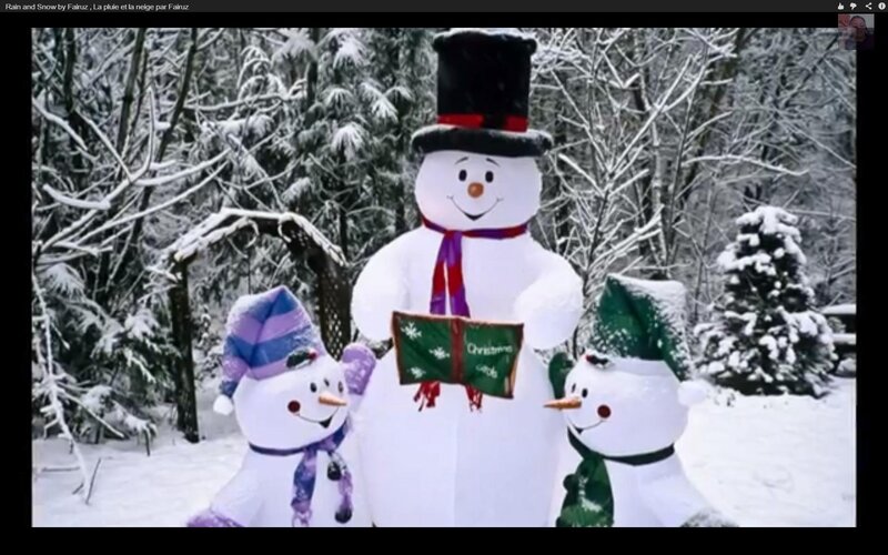 Inflatable Snowmen in Yard