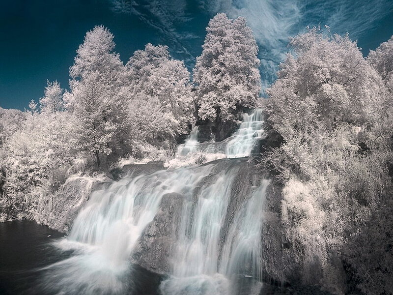Infrared Waterfall