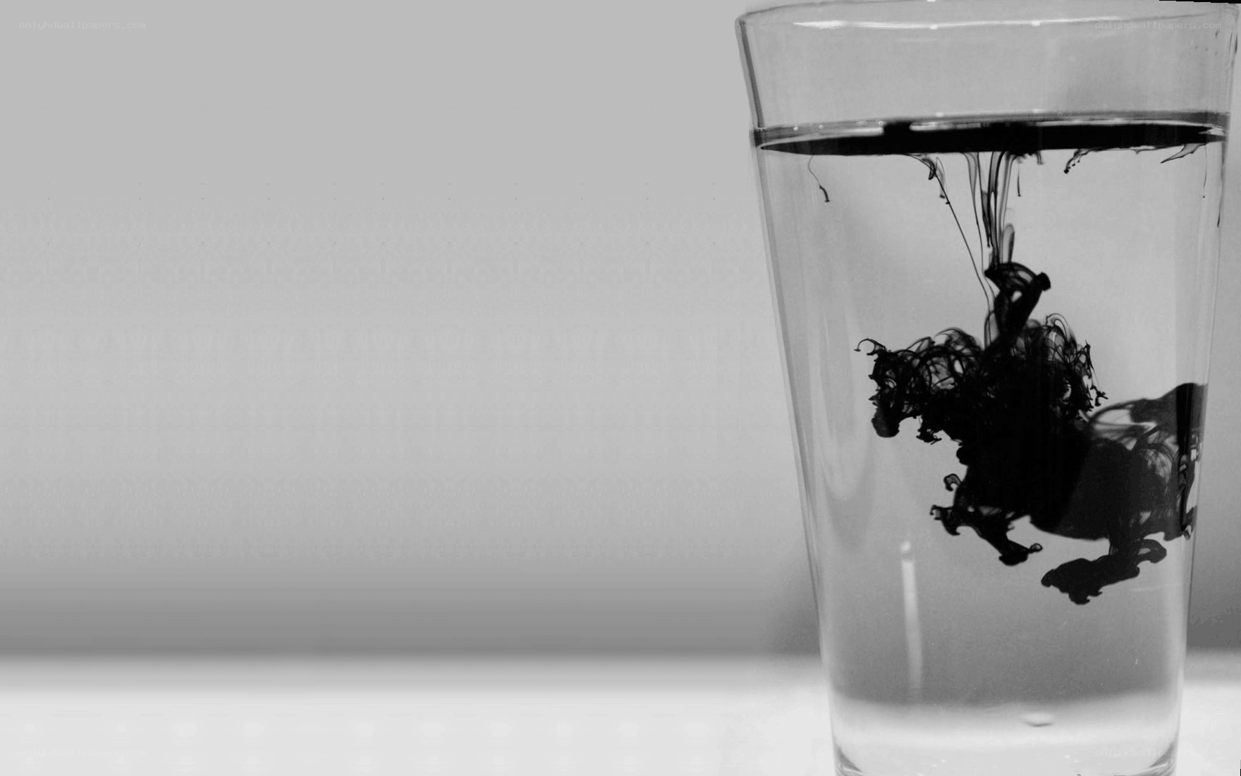 ink dispersing in water