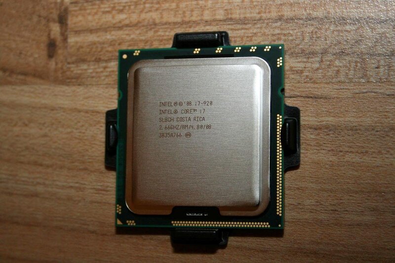 Intel Core I7 Processor — Brown