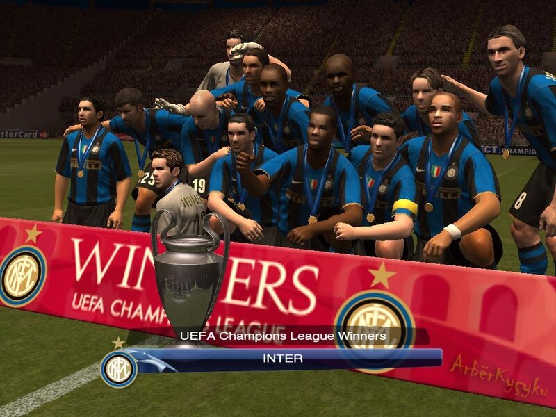 Inter Milan Players Celebrating — Blue