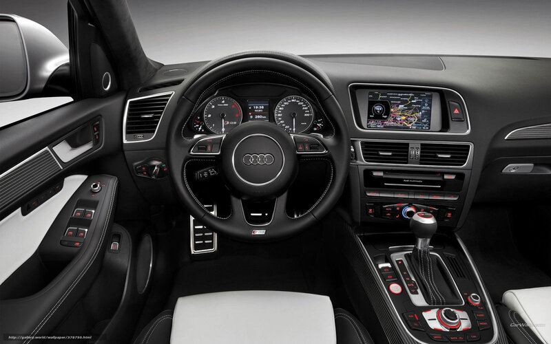 Interior of Audi Q5 — Black